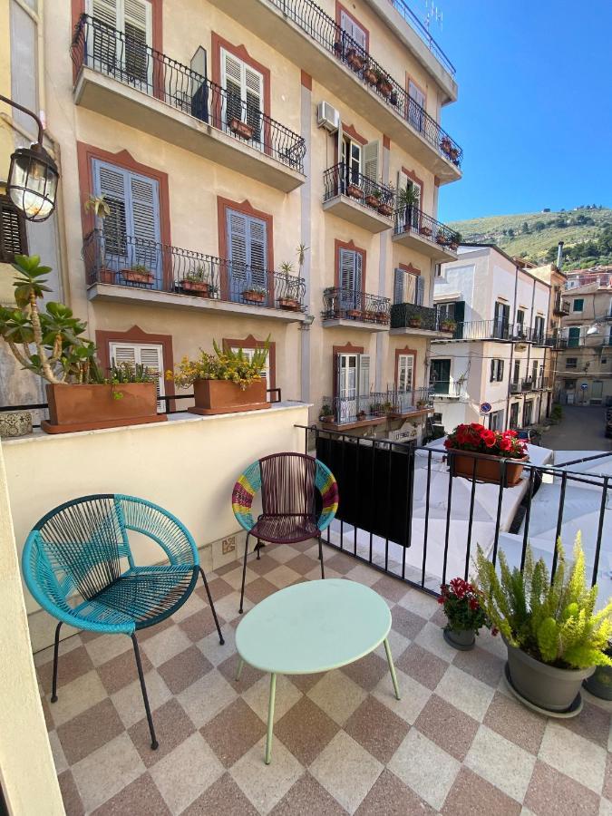 Torre'S Camere & Caffe Monreale Bagian luar foto