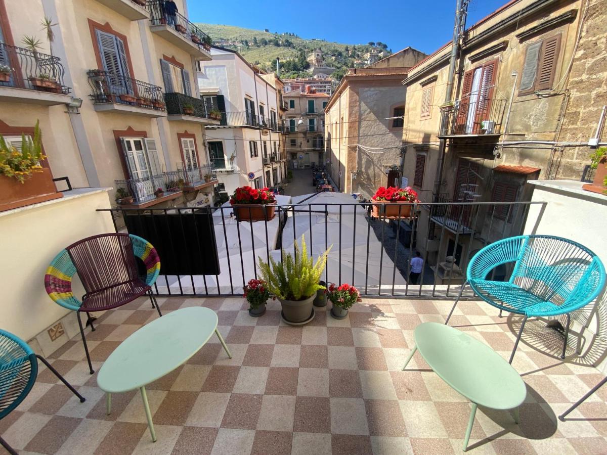 Torre'S Camere & Caffe Monreale Bagian luar foto