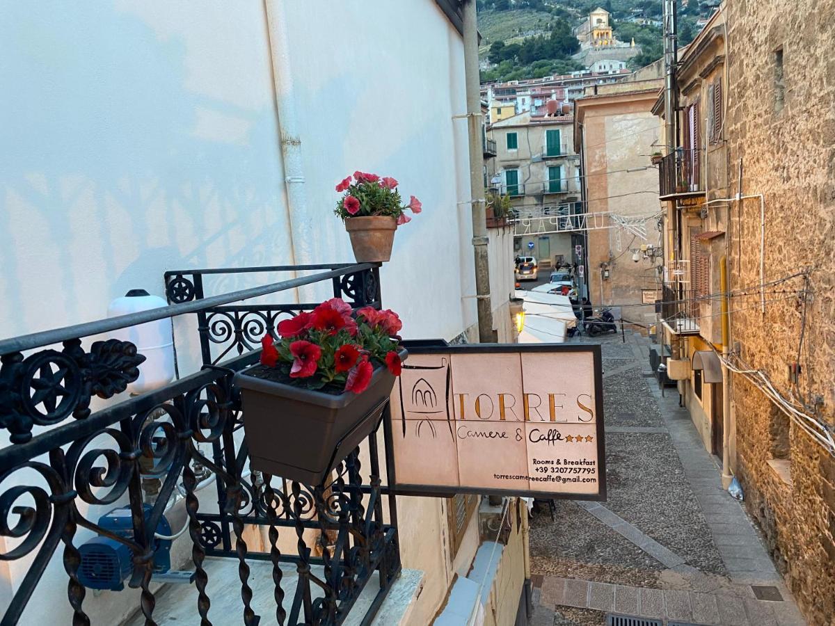 Torre'S Camere & Caffe Monreale Bagian luar foto