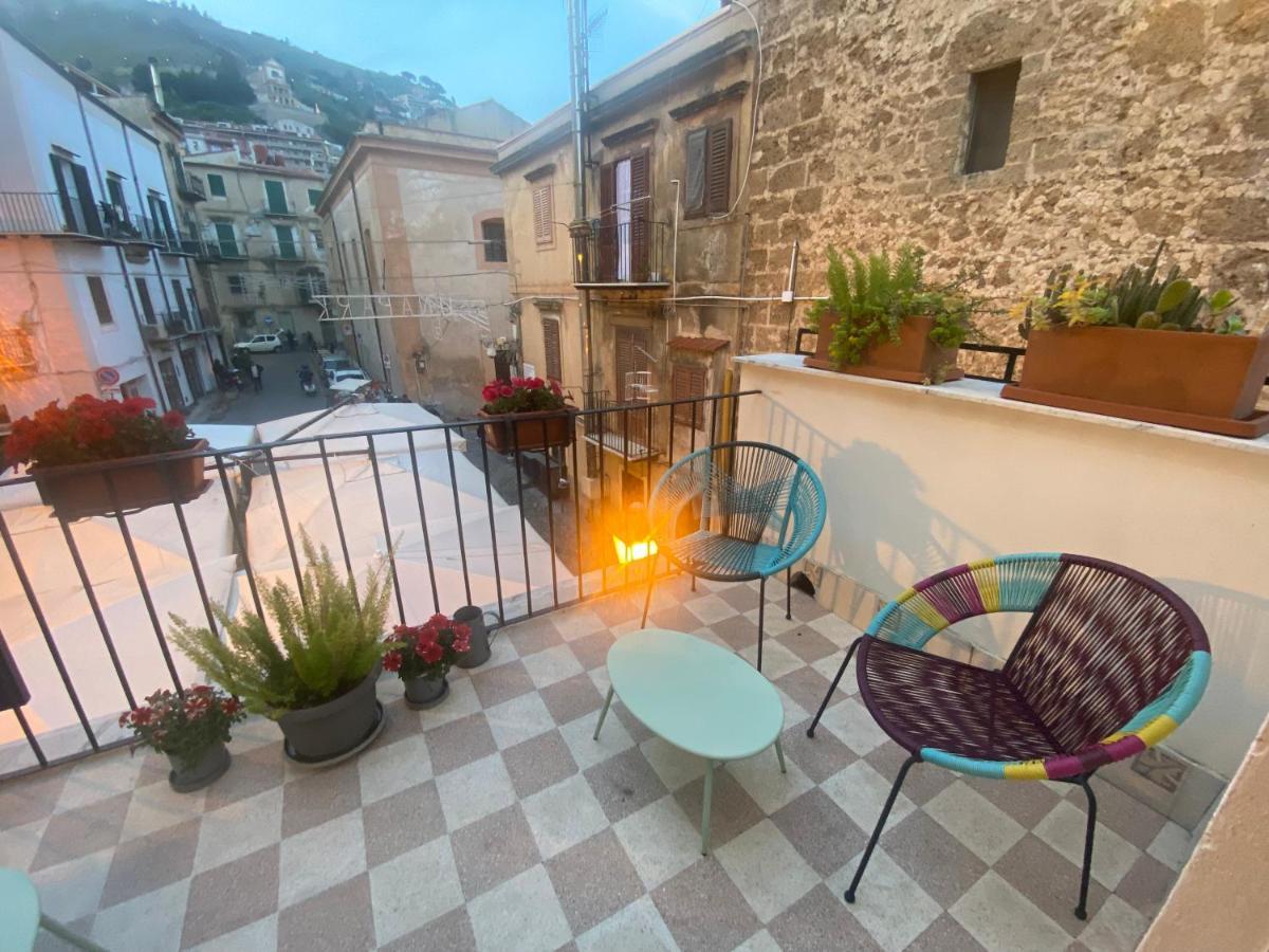 Torre'S Camere & Caffe Monreale Bagian luar foto
