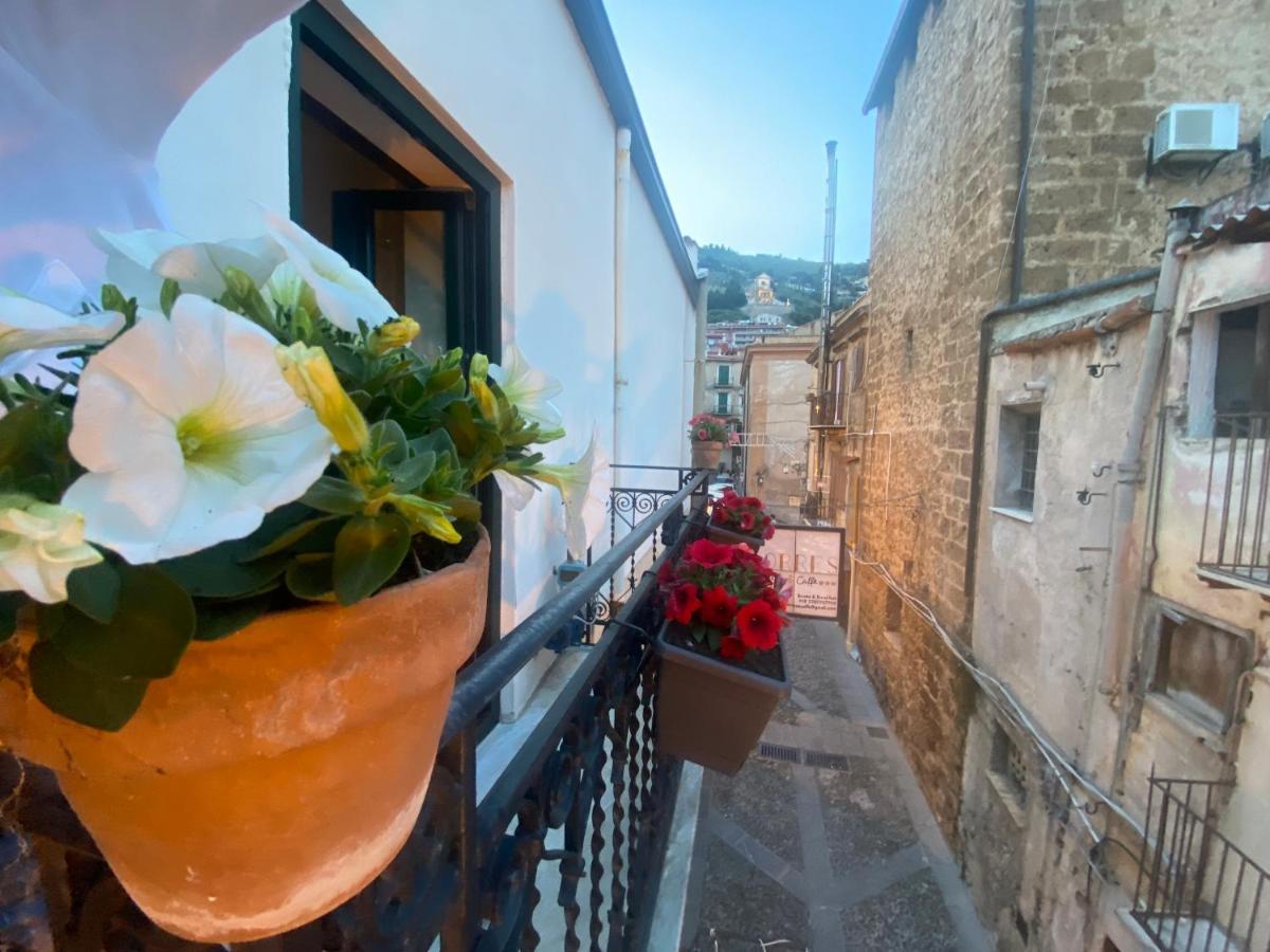 Torre'S Camere & Caffe Monreale Bagian luar foto